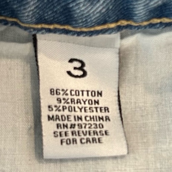 Almost Famous Women Distressed Medium Blue Wash Raw Hem Jean Denim Shorts Size 3 - Picture 9 of 10